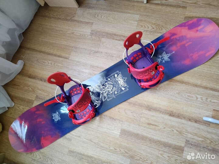 Доска с креплением для сноуборда