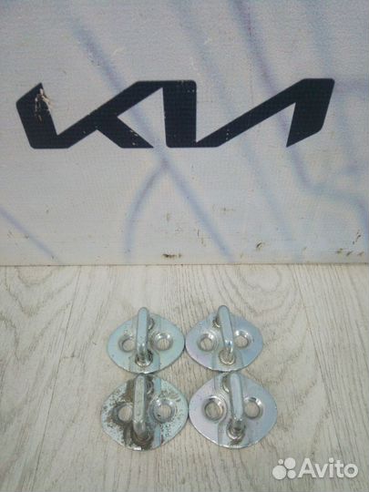 Ответная часть замка двери KIA ceed 2 JD