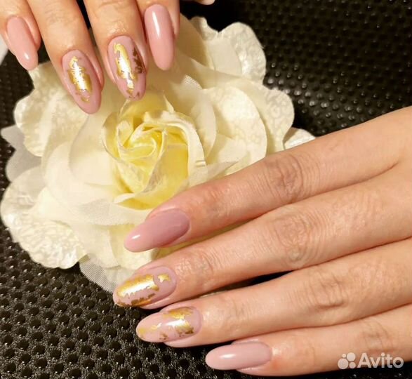 Наращивание ногтей, маникюр