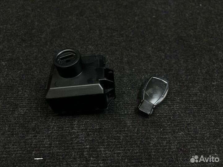 Замок зажигания Mercedes-Benz A-Class W176