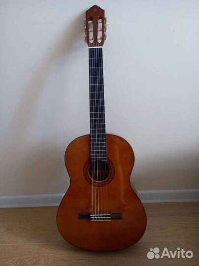 Акустическая гитара yamaha c40
