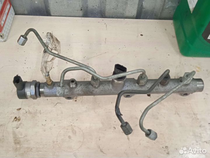 Топливная рампа D4CB с датчиками