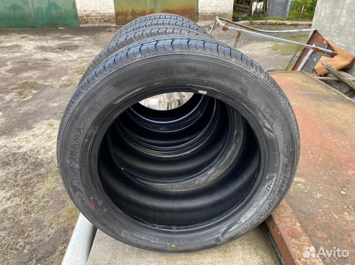 Yokohama BluEarth E70 215/55 R17 94V