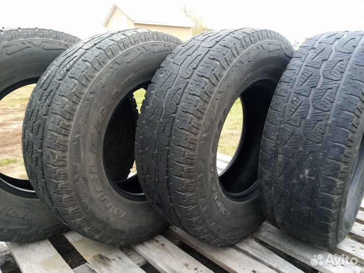 Bridgestone Dueler A/T 275/70 R16