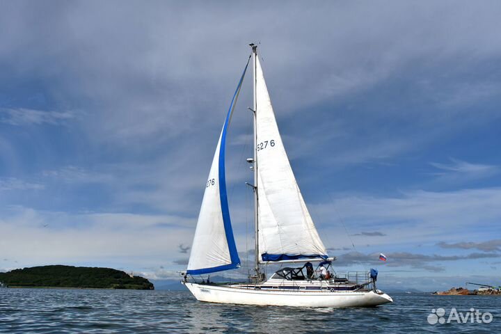 Морская прогулка на парусной яхте