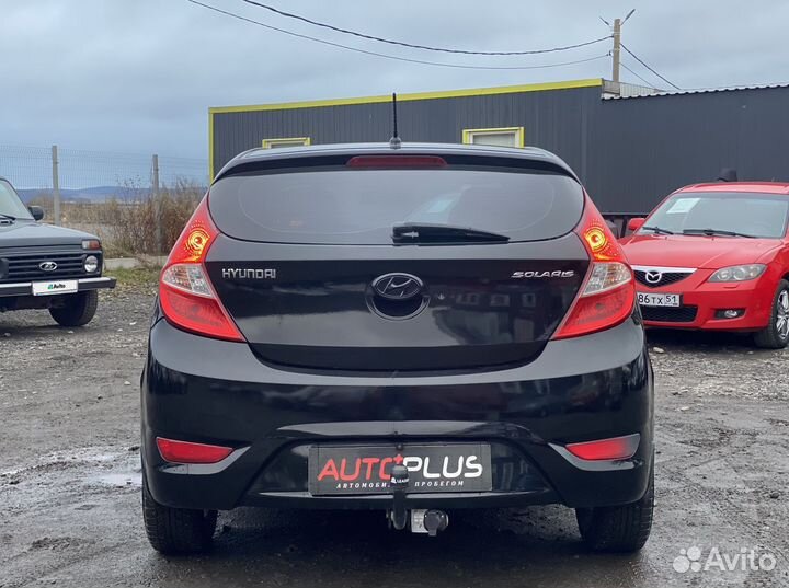 Hyundai Solaris 1.4 AT, 2012, 223 000 км