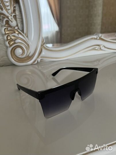 Солнцезащитные очки женские