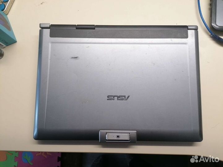 Ноутбук asus F5RL