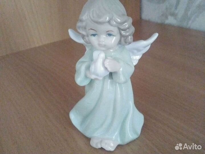 Статуэтка ангелочек