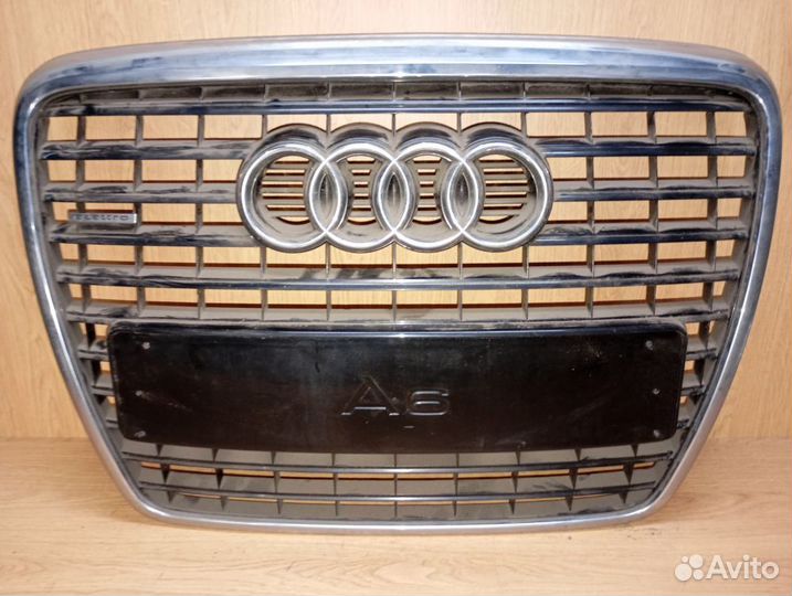 Решетка радиатора Audi A6 C6 2009-2011