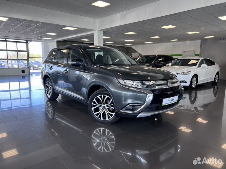Mitsubishi Outlander 2.0 CVT, 2016, 100 109 км