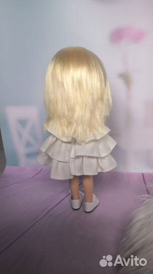 Куколка Маника с челкой 32 см (Паола Рейна)