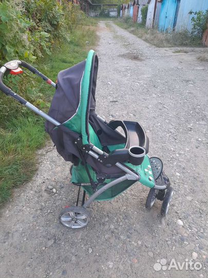 Коляска детская прогулочная