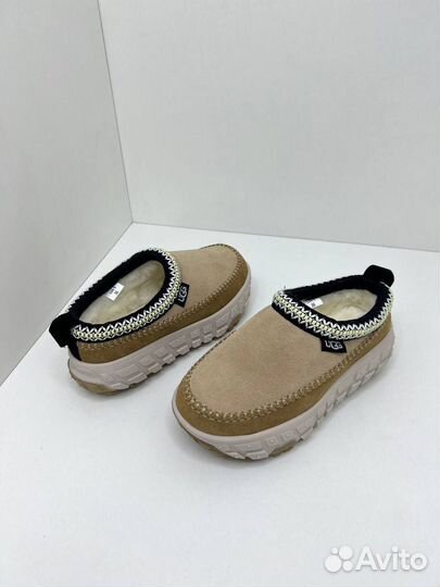 Кроссовки UGG женские