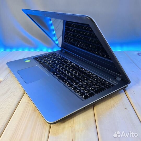 Ноутбук Asus R540S