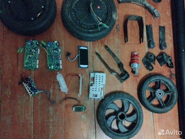 Запчасть на электро самоката куго с 3 и другова