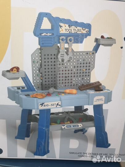 Новый стол с инструментами