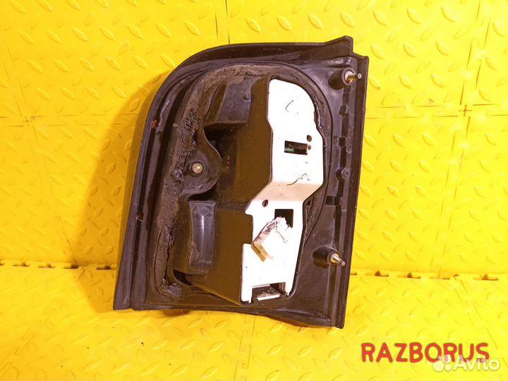 Фонарь задний левый Nissan March/ Micra K11 Дефект