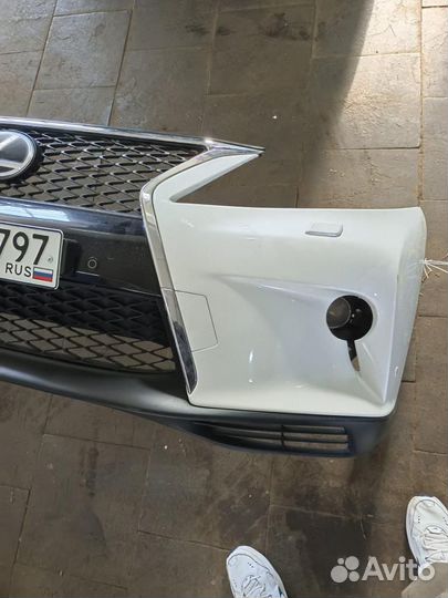 Бампер передний на lexus rx 270 Sport