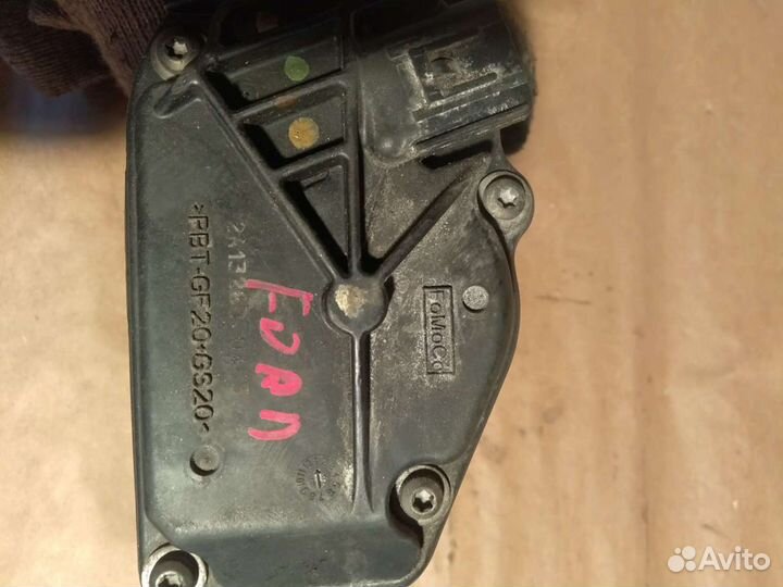 Ford Explorer 5 2011-2015 год дроссельная заслонка