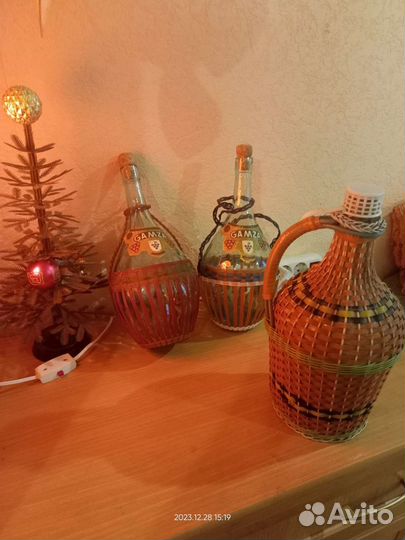 Бутыли винные в оплётке