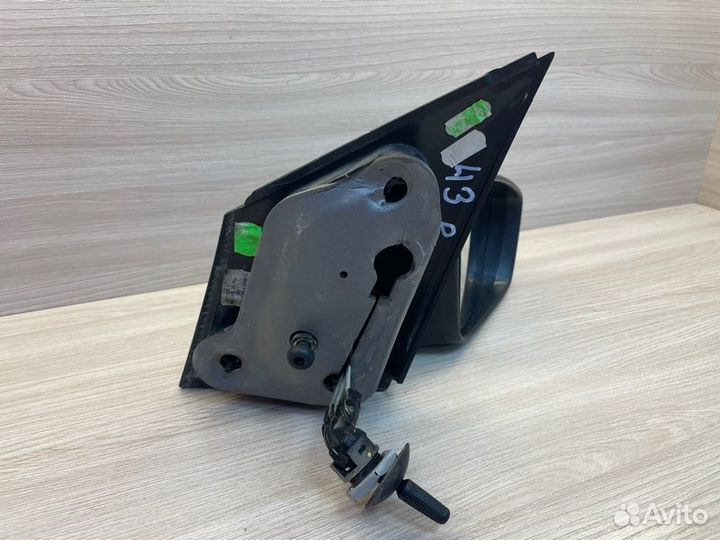 Зеркало заднего вида боковое правое Volkswagen