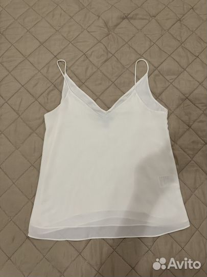 Топ на бретелях