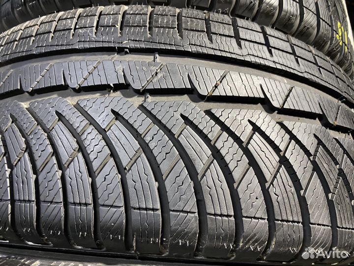 Michelin Pilot Alpin Radial XSE 235/45 R18 98V