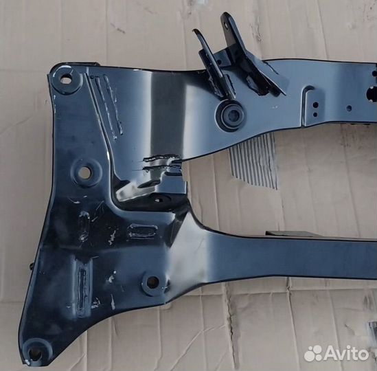 MR961172 Балка Mitsubishi Outlander 1