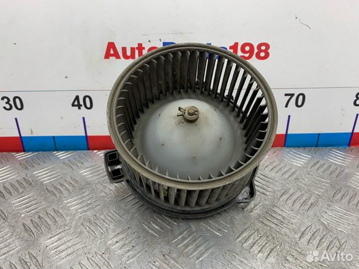 Моторчик печки Toyota Carina E AT190 4AFE 1992