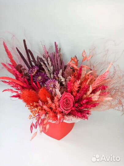 Букеты из сухоцветов в коробках