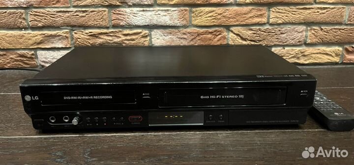 DVD-рекордер LG dvrk789