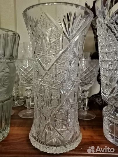 Хрустальные вазы для цветов