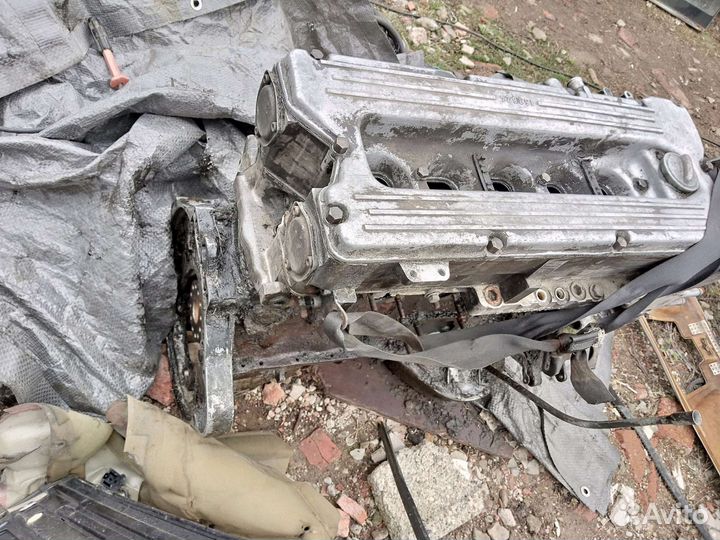 Двигатель Mercedes-Benz w123 110.923