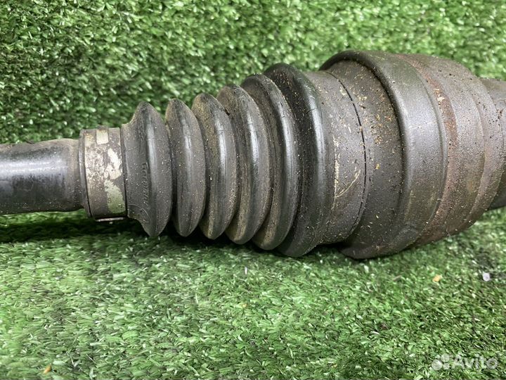 Привод volvo XC90 C59 B5254T2 L R 2005 Зад / Задни