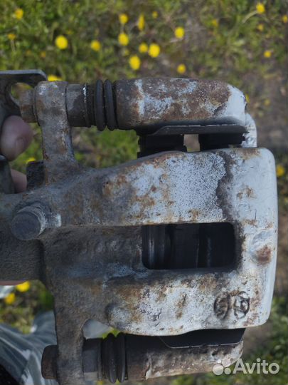 Задние суппорта kia rio 3