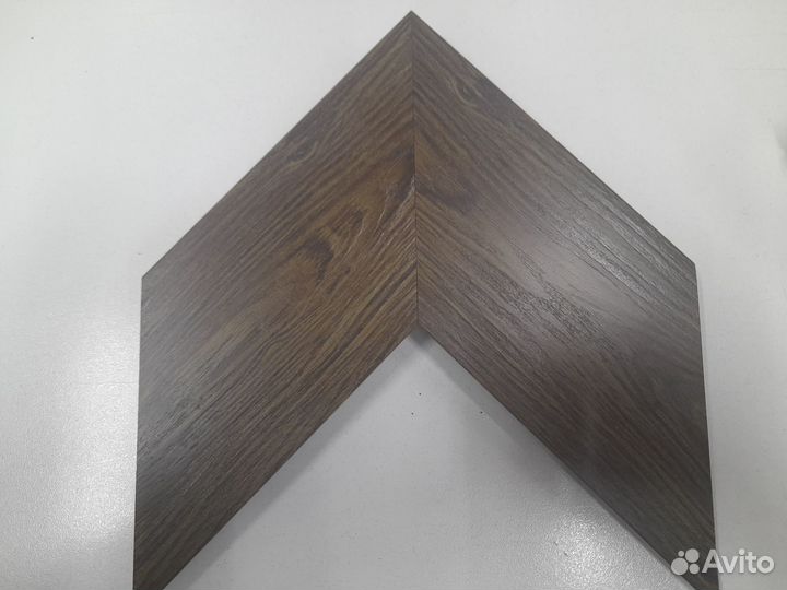 Багет для зеркал и картин