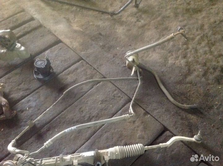 Трубка гур бачок Рено логан