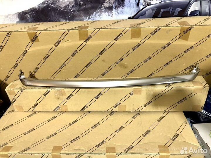 Хром решетки радиатора Lexus Rx 4