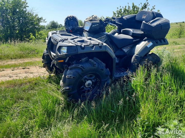 Квадроцикл Polaris high lifter 850