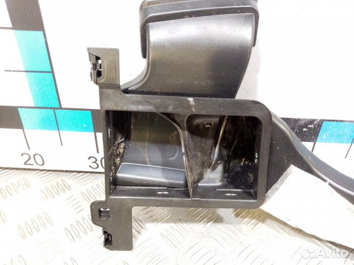 Б/У Воздуховод отопителя в торпедо правый#001