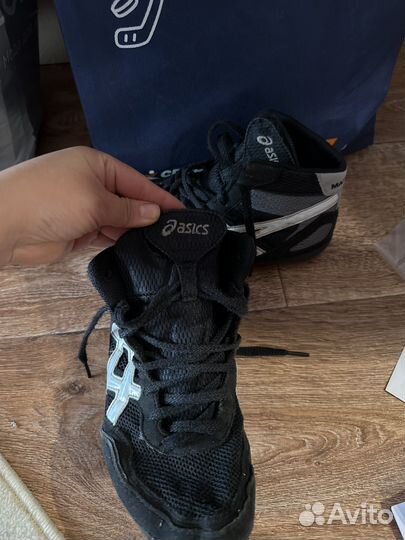 Борцовки asics бу 37 размер