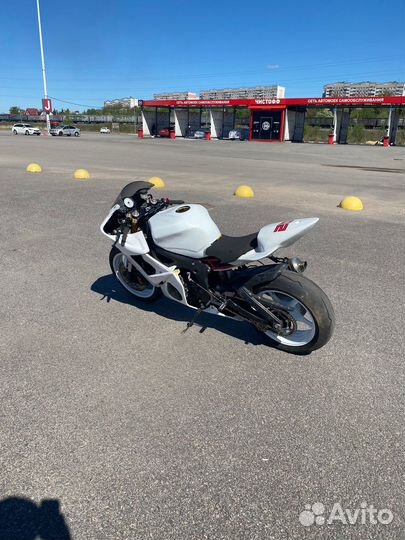 Мотоцикл Yamaha R6