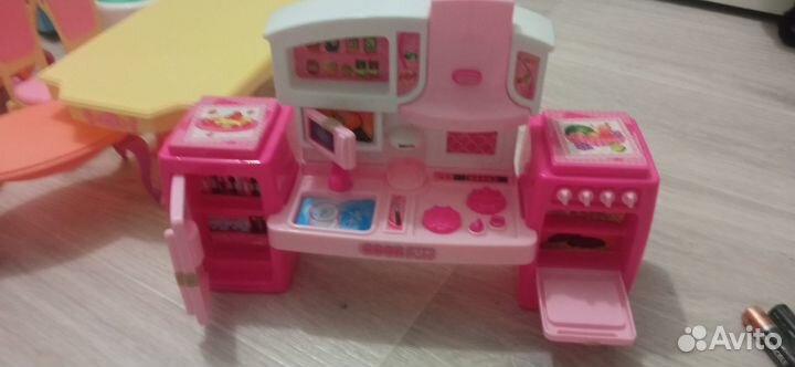 Мебель для Барби и кукольных домиков