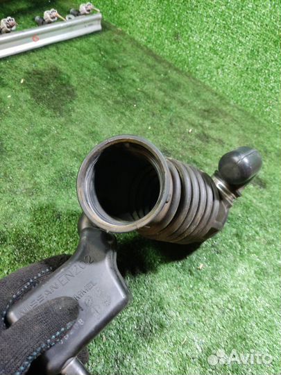 Патрубок воздушного фильтра Nissan 2.0 Mr20De