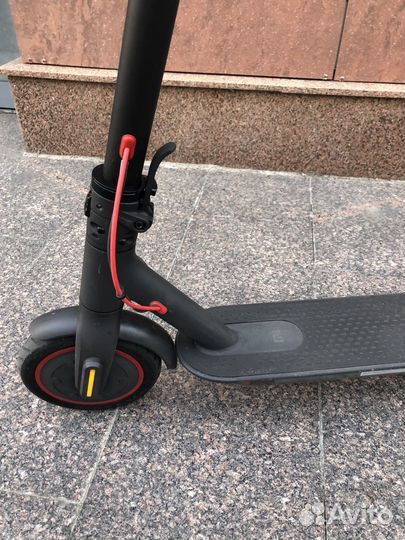 Электросамокат Xiaomi m365 Pro