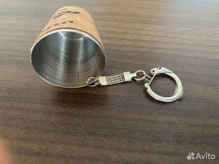 Брелок-рюмка с логотиом