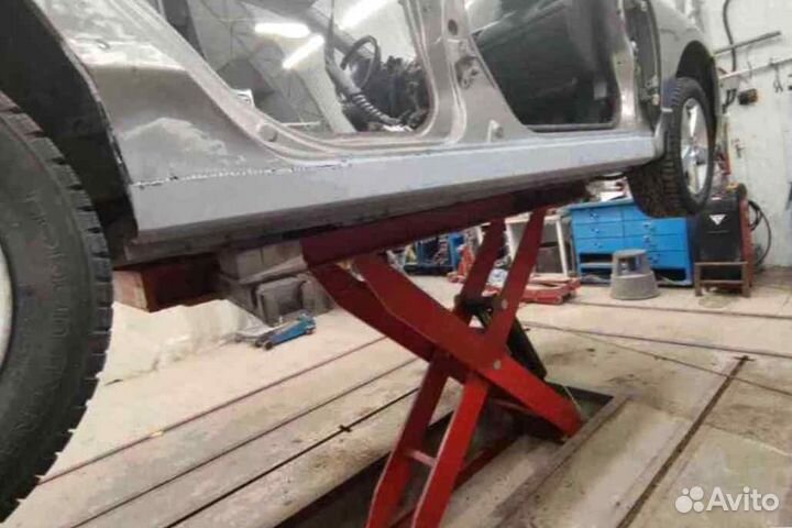 Пороги для Honda Civic 4D 2005-2011 (FD, FK, FN)