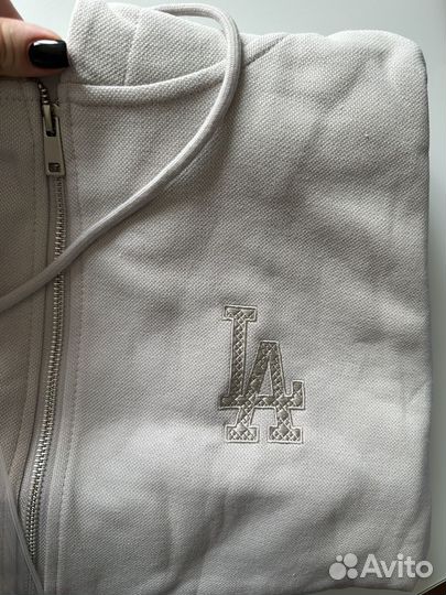 Спортивный костюм женский