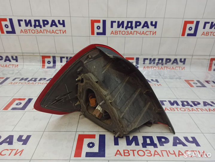 Фонарь задний правый Nissan Tiida (C11) 26550-EL00A